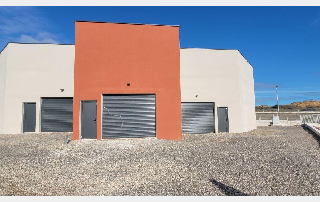 ACTIVA : Local / Bureau | MEZE (34140) | 99 m2 | 990 € 