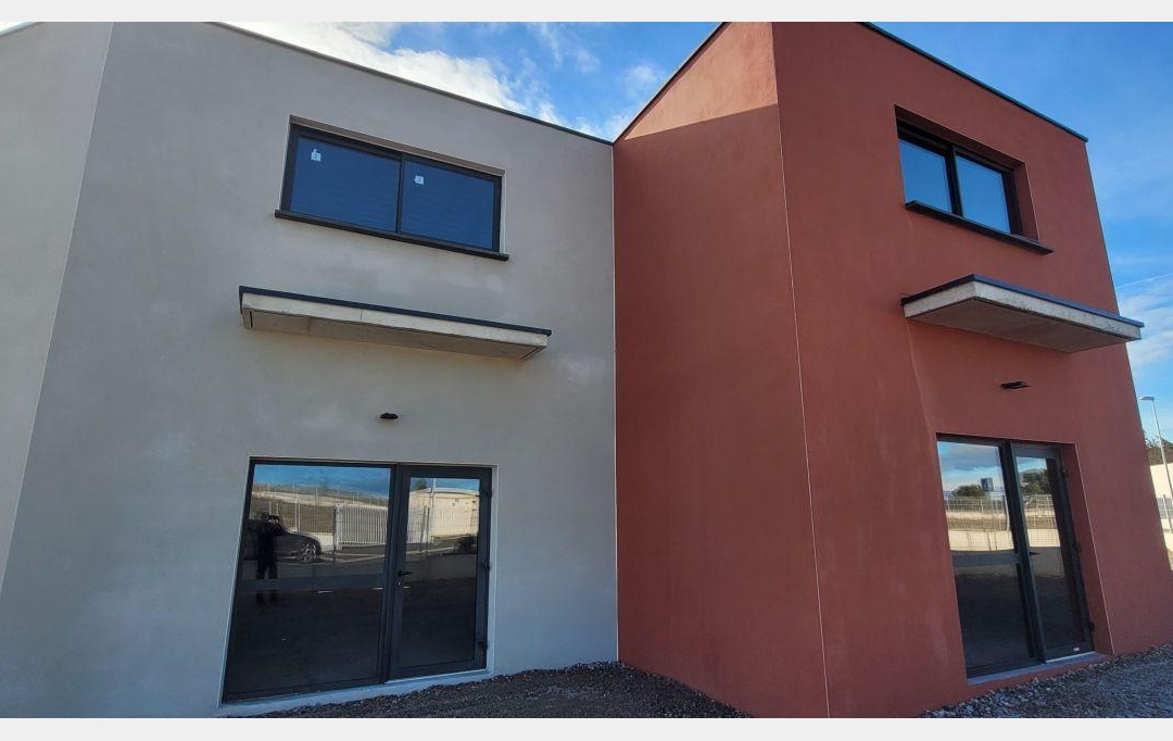 ACTIVA : Local / Bureau | MEZE (34140) | 99 m2 | 990 € 