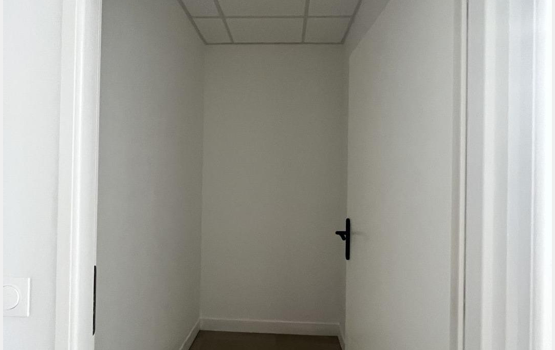 ACTIVA : Autres | CASTELNAU-LE-LEZ (34170) | 18 m2 | 500 € 