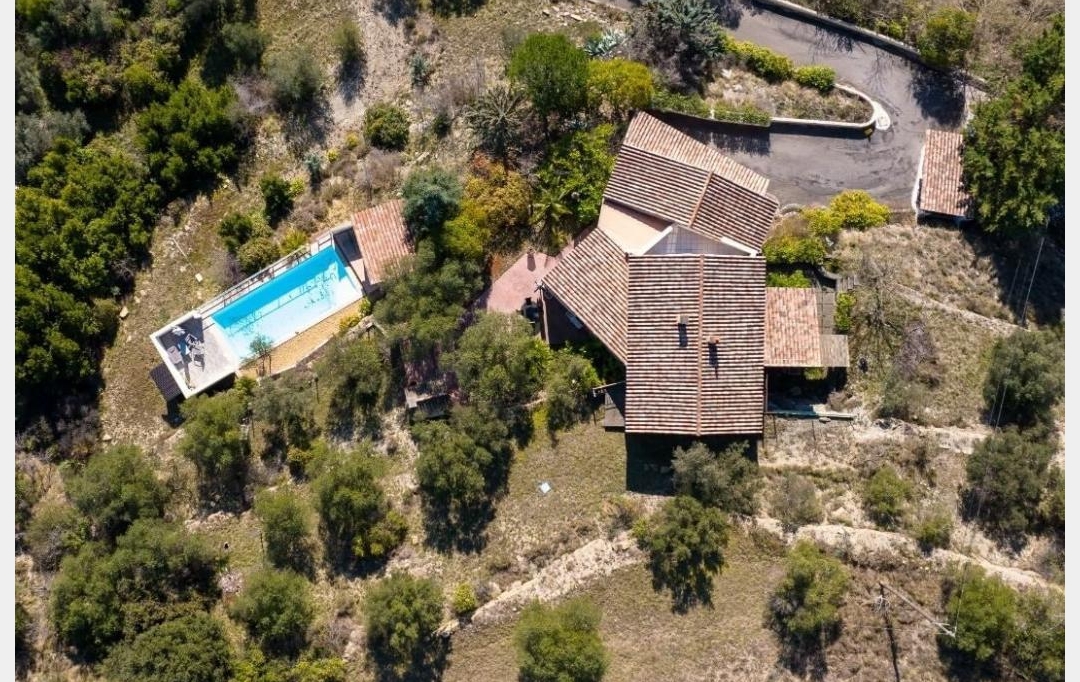 ACTIVA : Domaines / Propriétés | SAINT-MARTIN-DE-VALGALGUES (30520) | 159 m2 | 499 000 € 