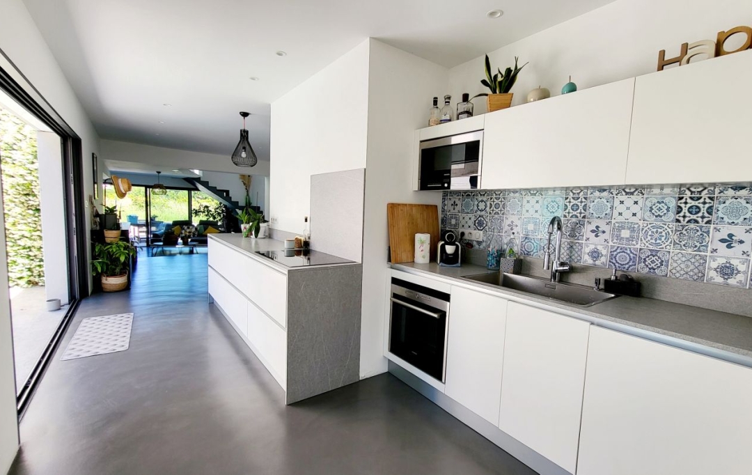 ACTIVA : Maison / Villa | SAINT-MATHIEU-DE-TREVIERS (34270) | 152 m2 | 535 000 € 