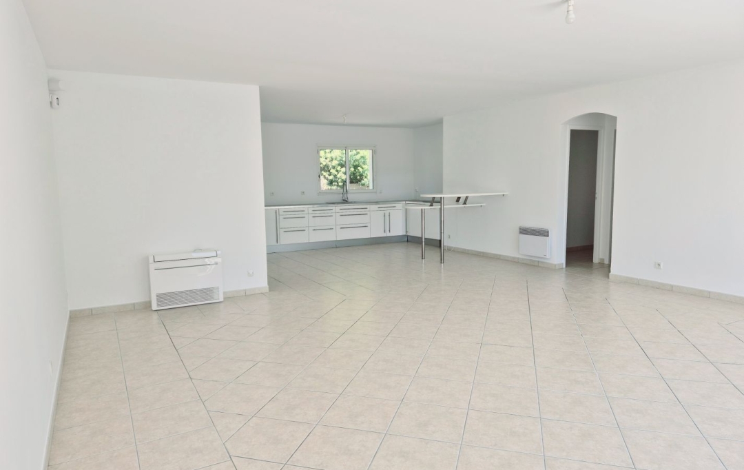 ACTIVA : Maison / Villa | MONTMIRAT (30260) | 130 m2 | 379 000 € 