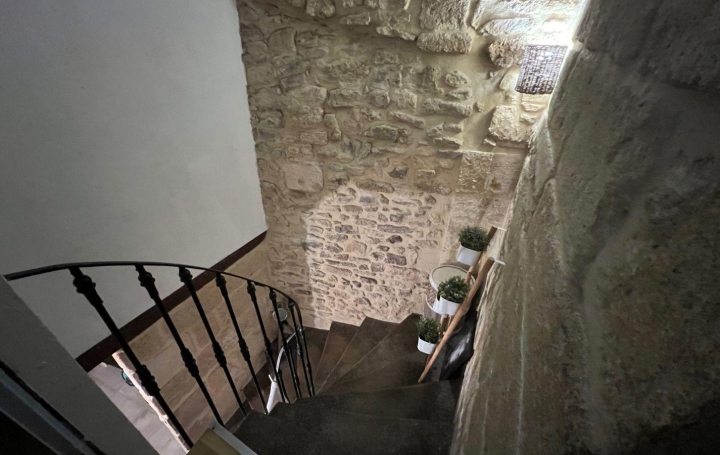 Maison GALLARGUES-LE-MONTUEUX 87 m2 244 000 € Maison GALLARGUES-LE-MONTUEUX 87 m2 244 000 €
